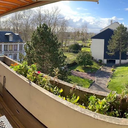 Residence Le Sporting Cabourg Exterior photo