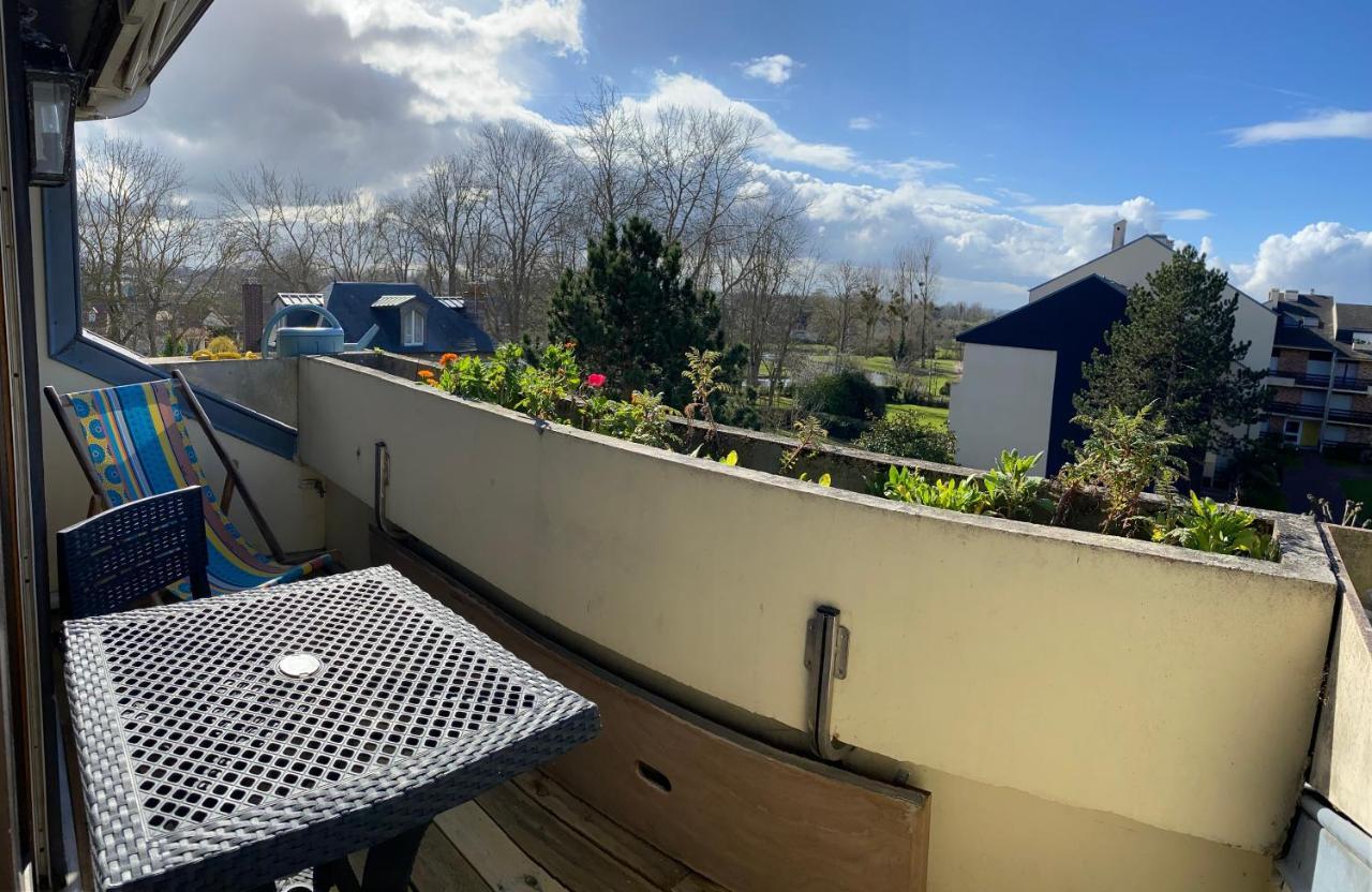 Residence Le Sporting Cabourg Exterior photo