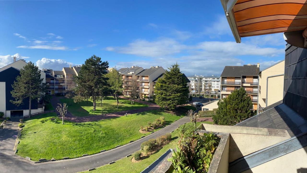 Residence Le Sporting Cabourg Exterior photo